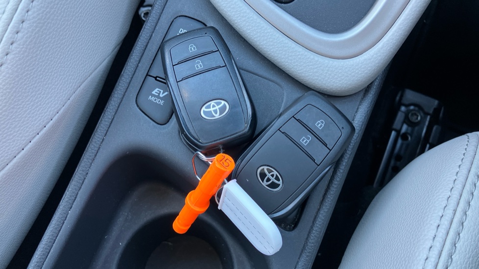 Toyota Yaris 1.5 Hybrid Excel 5dr CVT Hybrid Hatchback - Image 28