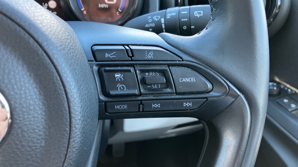 Toyota Yaris 1.5 Hybrid Excel 5dr CVT Hybrid Hatchback - Image 32