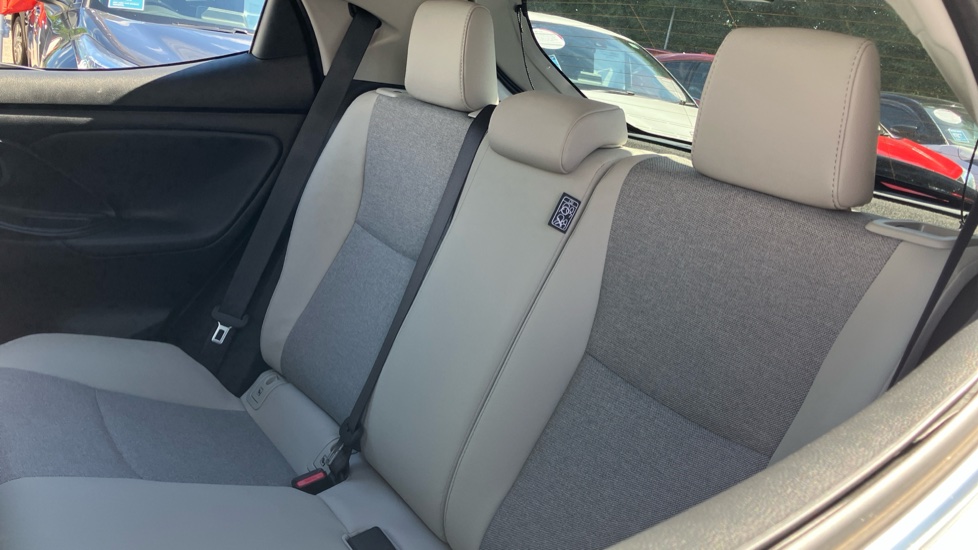 Toyota Yaris 1.5 Hybrid Excel 5dr CVT Hybrid Hatchback - Image 43