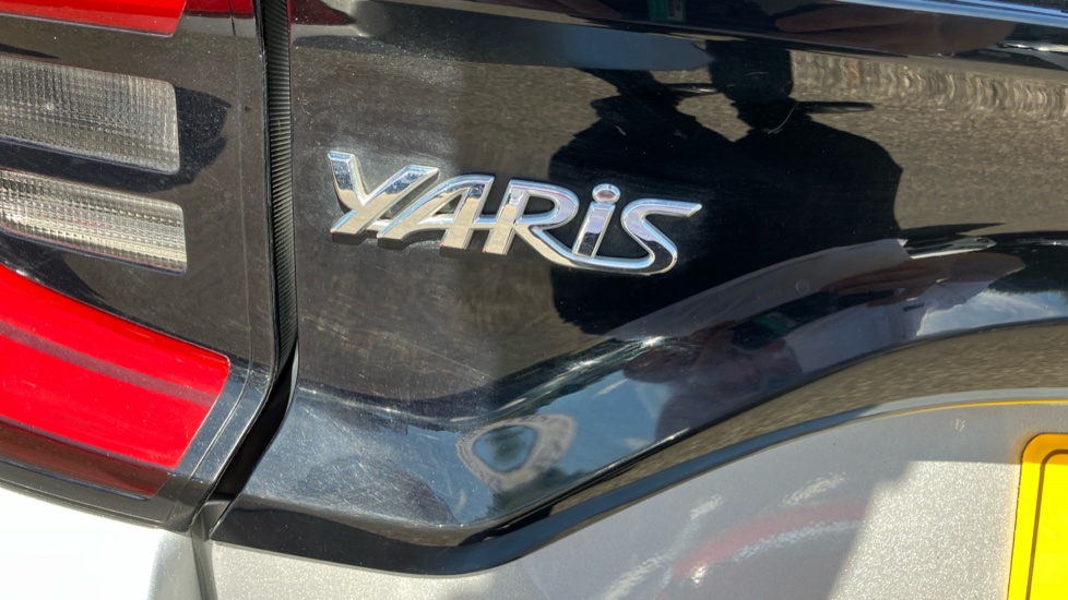 Toyota Yaris 1.5 Hybrid Excel 5dr CVT Hybrid Hatchback - Image 58