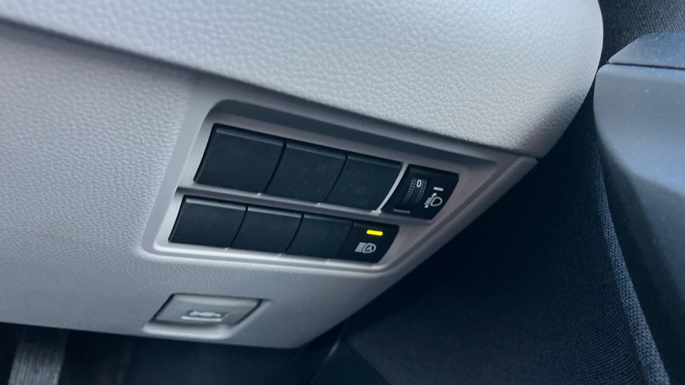 Toyota Yaris 1.5 Hybrid Excel 5dr CVT Hybrid Hatchback - Image 67