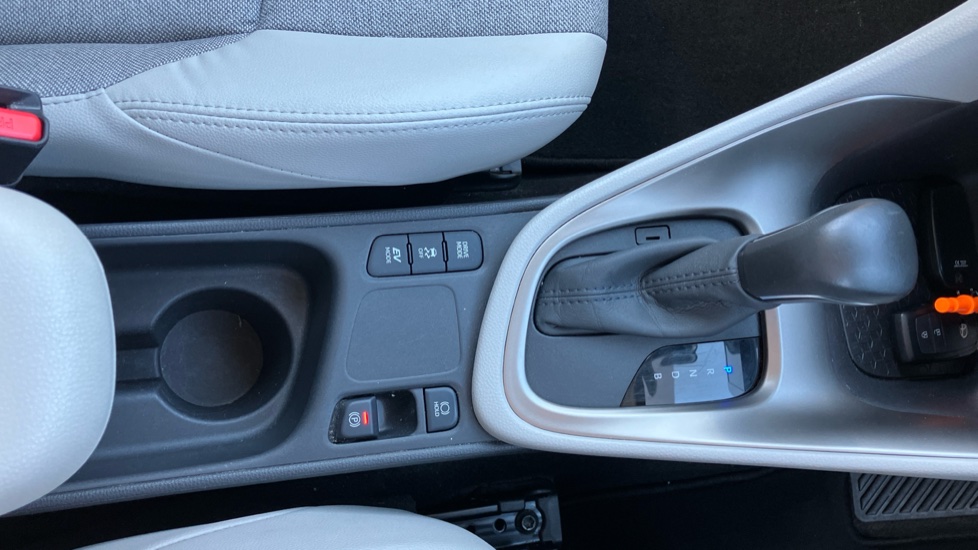 Toyota Yaris 1.5 Hybrid Excel 5dr CVT Hybrid Hatchback - Image 68
