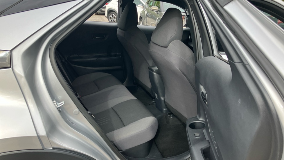 Toyota C-HR 2.0 PHEV Design 5dr CVT Hatchback - Image 8