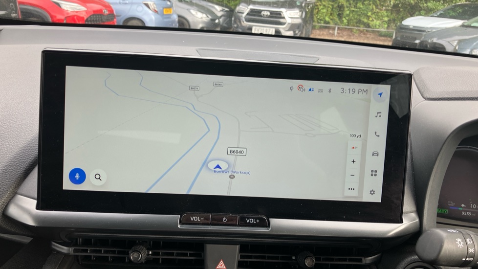 Toyota C-HR 2.0 PHEV Design 5dr CVT Hatchback - Image 9