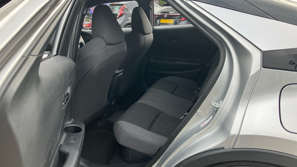 Toyota C-HR 2.0 PHEV Design 5dr CVT Hatchback - Image 15