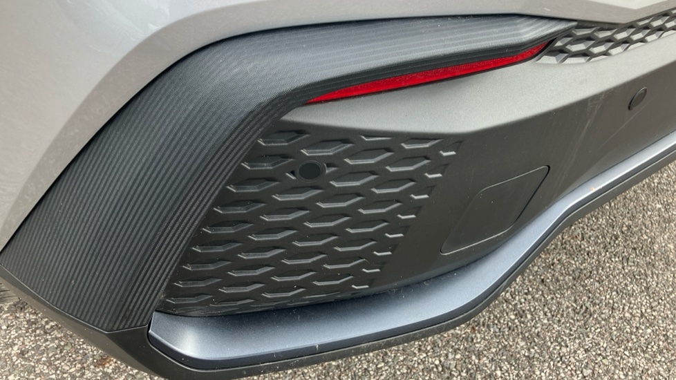 Toyota C-HR 2.0 PHEV Design 5dr CVT Hatchback - Image 34
