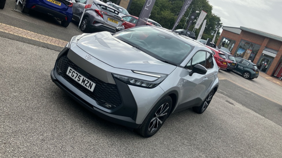 Toyota C-HR 2.0 PHEV Design 5dr CVT Hatchback - Image 57