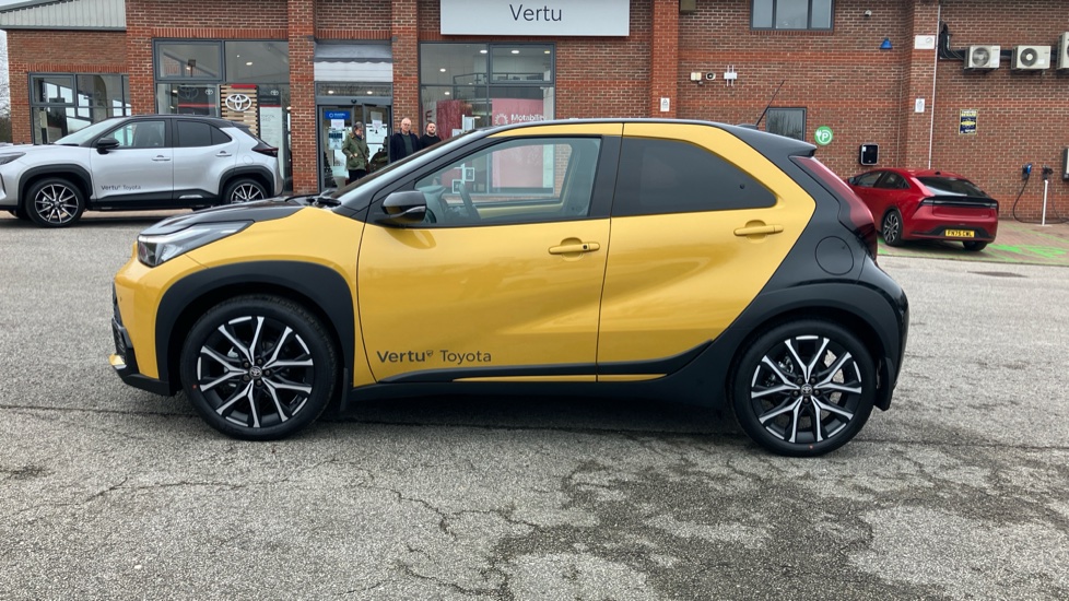Toyota Aygo X 1.5 Hybrid GR Sport 5dr CVT Hybrid Hatchback - Image 17