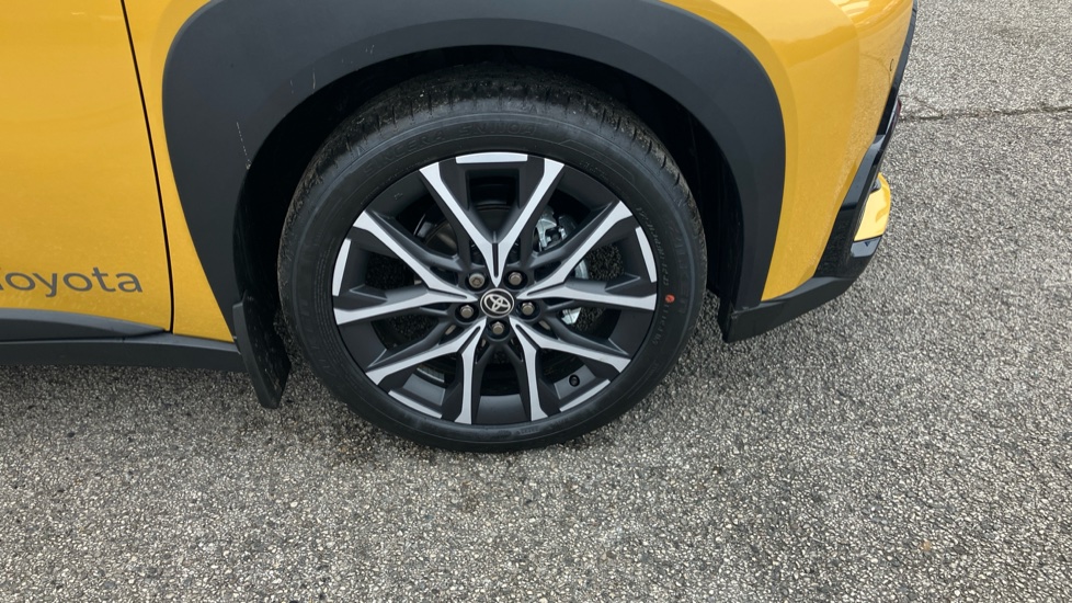 Toyota Aygo X 1.5 Hybrid GR Sport 5dr CVT Hybrid Hatchback - Image 33