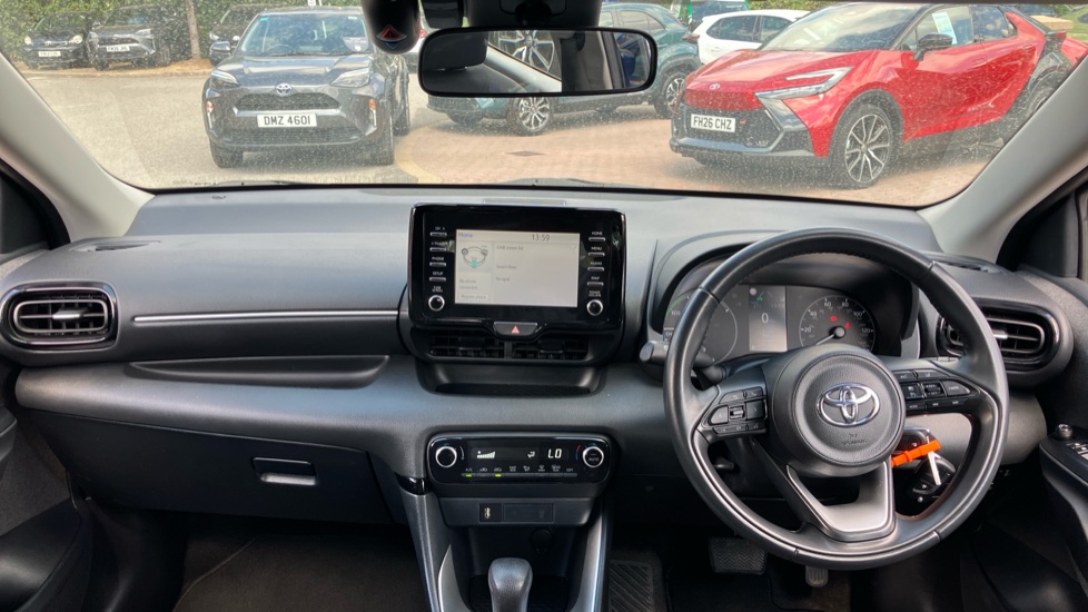 Toyota Yaris 1.5 Hybrid Icon 5dr CVT Hybrid Hatchback - Image 6