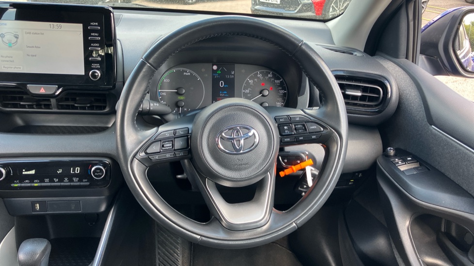 Toyota Yaris 1.5 Hybrid Icon 5dr CVT Hybrid Hatchback - Image 7