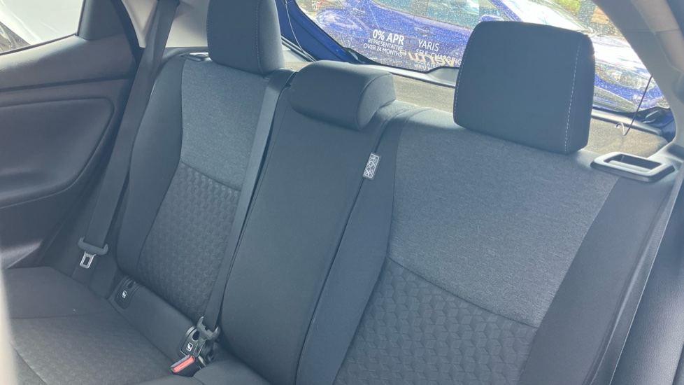 Toyota Yaris 1.5 Hybrid Icon 5dr CVT Hybrid Hatchback - Image 42