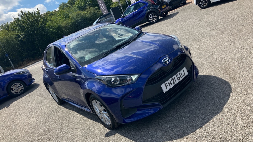 Toyota Yaris 1.5 Hybrid Icon 5dr CVT Hybrid Hatchback - Image 50