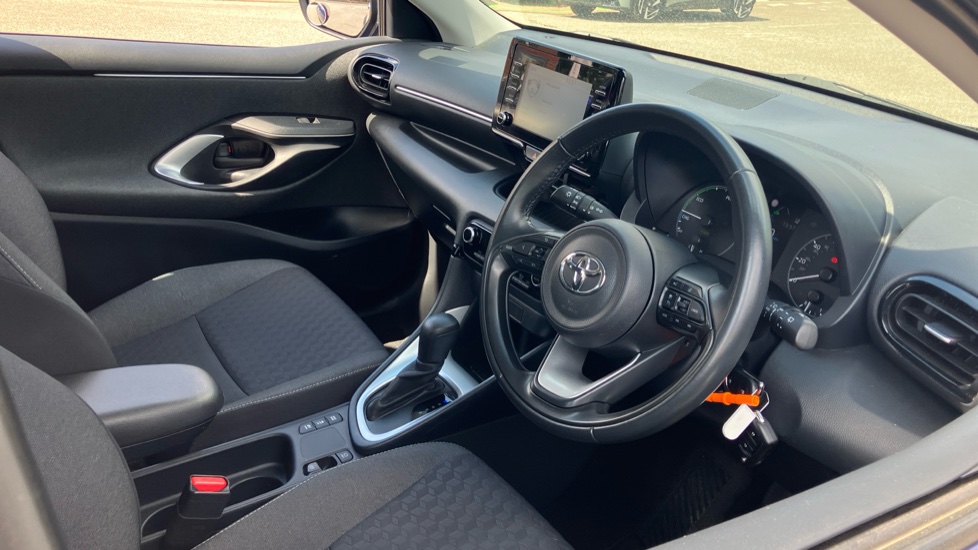 Toyota Yaris 1.5 Hybrid Icon 5dr CVT Hybrid Hatchback - Image 60