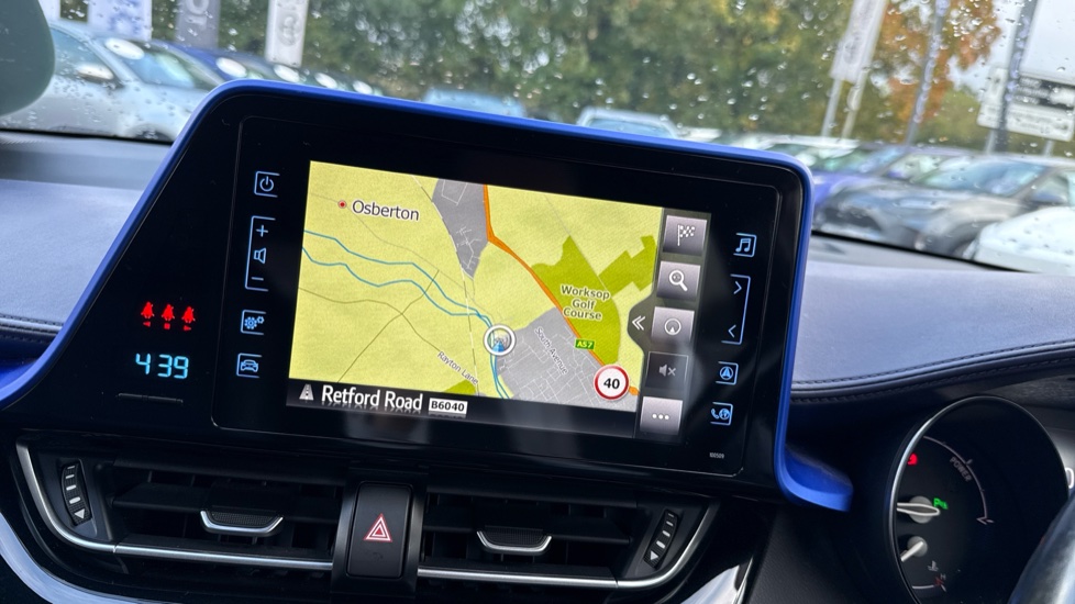 Toyota C-HR 1.8 Hybrid Dynamic 5dr CVT Hybrid Hatchback - Image 9