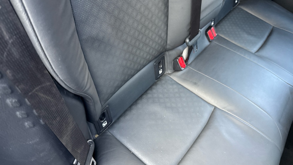 Toyota C-HR 1.8 Hybrid Dynamic 5dr CVT Hybrid Hatchback - Image 14