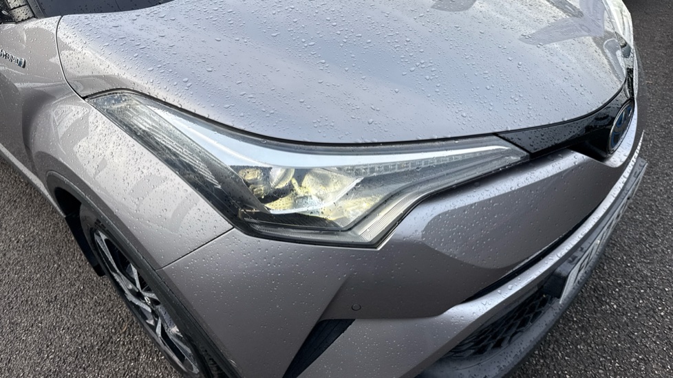 Toyota C-HR 1.8 Hybrid Dynamic 5dr CVT Hybrid Hatchback - Image 20