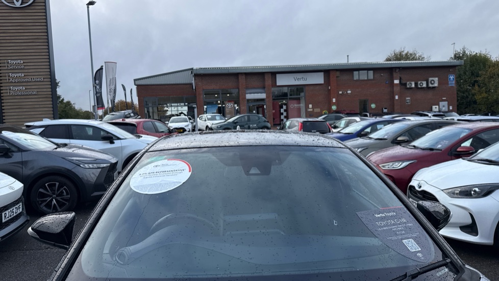Toyota C-HR 1.8 Hybrid Dynamic 5dr CVT Hybrid Hatchback - Image 29