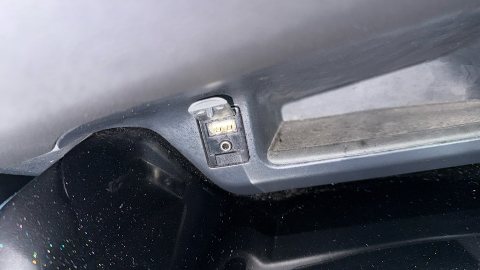 Toyota C-HR 1.8 Hybrid Dynamic 5dr CVT Hybrid Hatchback - Image 40