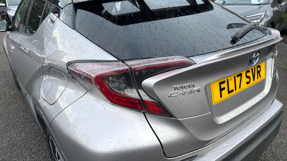 Toyota C-HR 1.8 Hybrid Dynamic 5dr CVT Hybrid Hatchback - Image 44