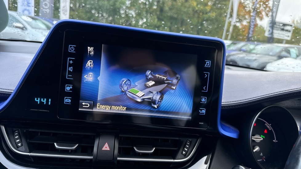 Toyota C-HR 1.8 Hybrid Dynamic 5dr CVT Hybrid Hatchback - Image 47