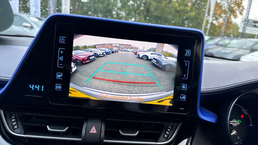Toyota C-HR 1.8 Hybrid Dynamic 5dr CVT Hybrid Hatchback - Image 50