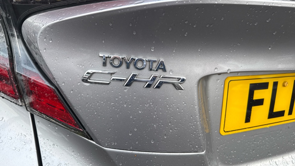 Toyota C-HR 1.8 Hybrid Dynamic 5dr CVT Hybrid Hatchback - Image 58