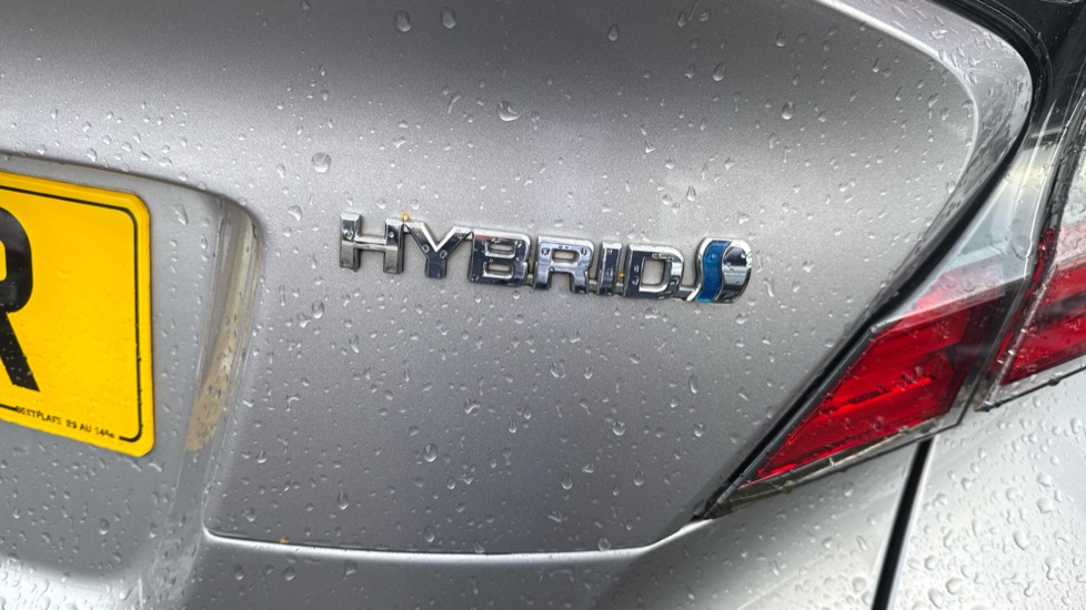 Toyota C-HR 1.8 Hybrid Dynamic 5dr CVT Hybrid Hatchback - Image 59