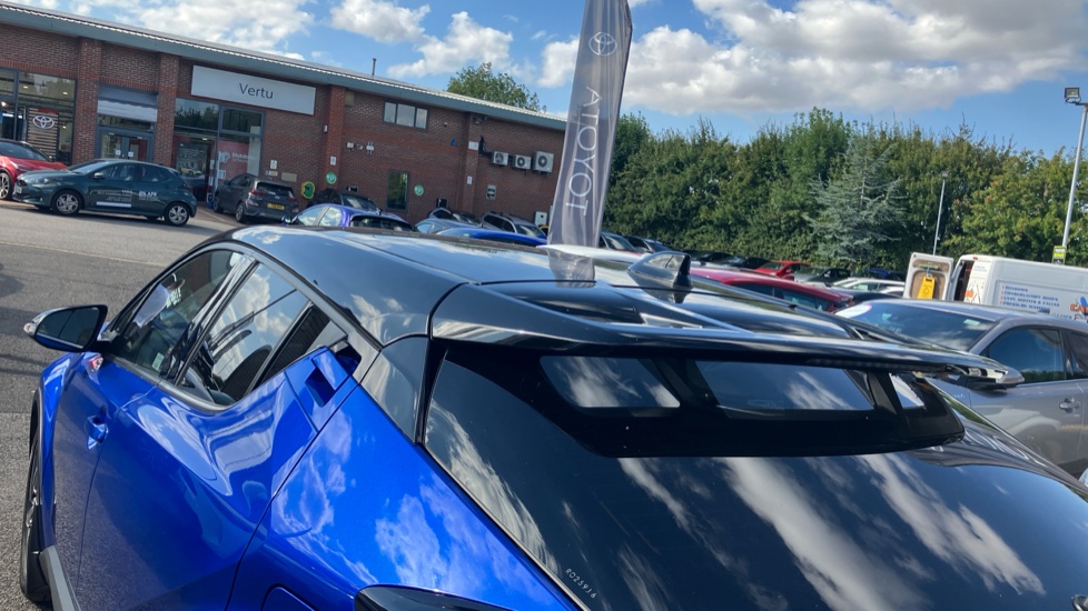 Toyota C-HR 1.8 Hybrid Dynamic 5dr CVT Hybrid Hatchback - Image 35