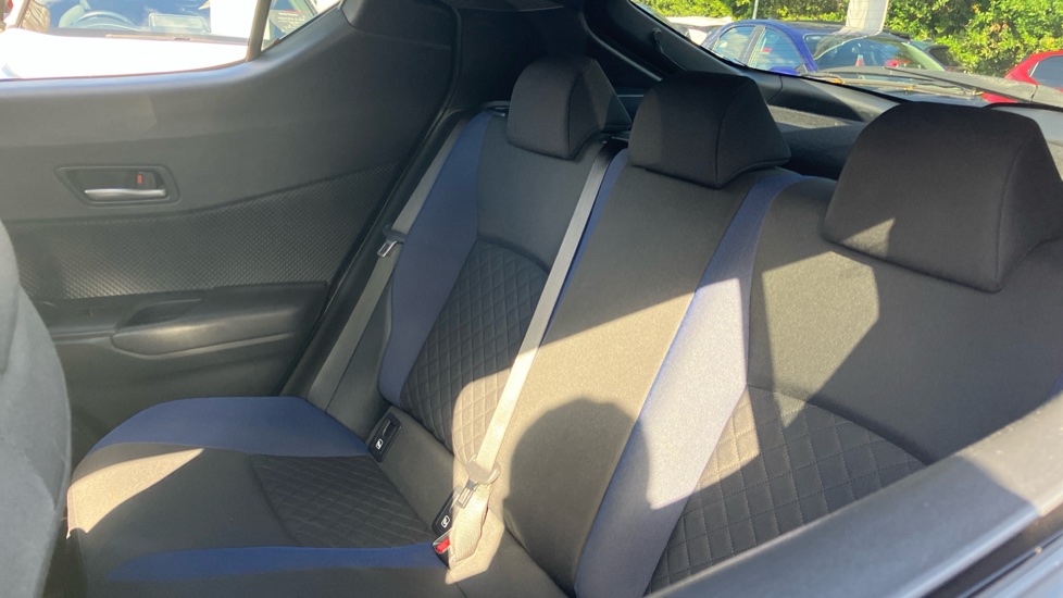 Toyota C-HR 1.8 Hybrid Dynamic 5dr CVT Hybrid Hatchback - Image 44