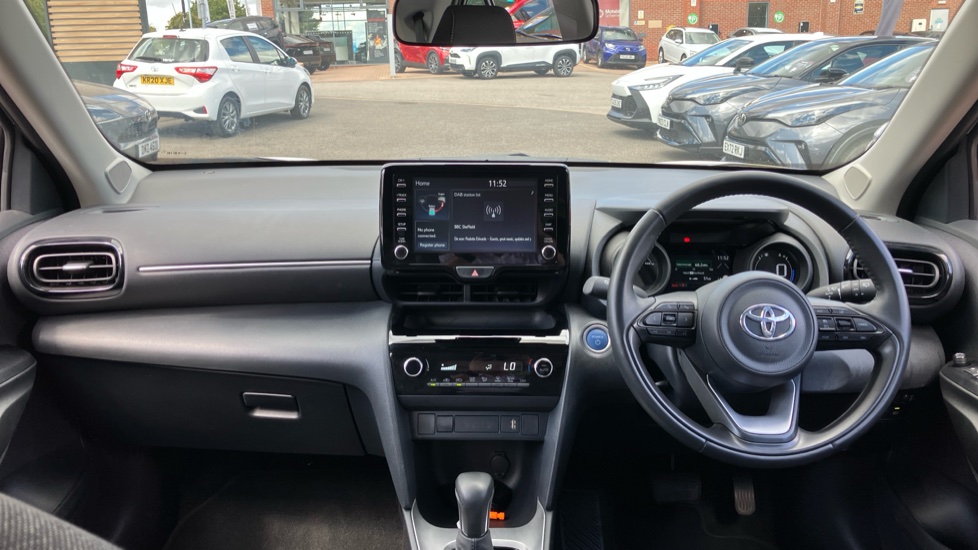 Toyota Yaris Cross 1.5 Hybrid Icon 5dr CVT Hybrid Estate - Image 6