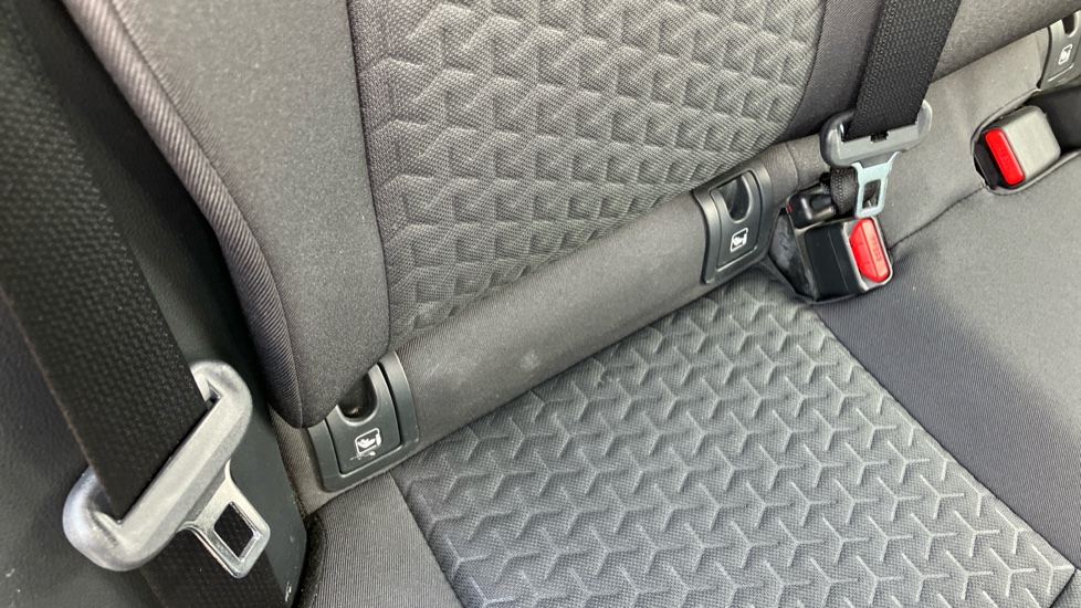 Toyota Yaris Cross 1.5 Hybrid Icon 5dr CVT Hybrid Estate - Image 14