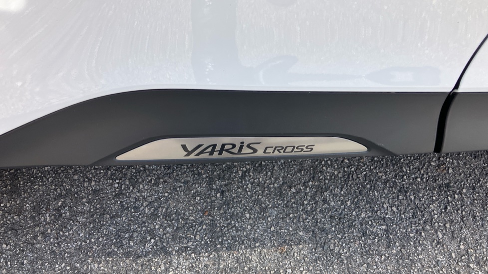 Toyota Yaris Cross 1.5 Hybrid Icon 5dr CVT Hybrid Estate - Image 64