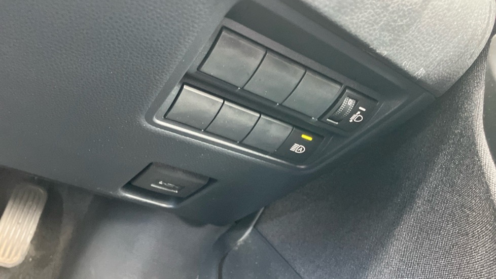 Toyota Yaris Cross 1.5 Hybrid Icon 5dr CVT Hybrid Estate - Image 65