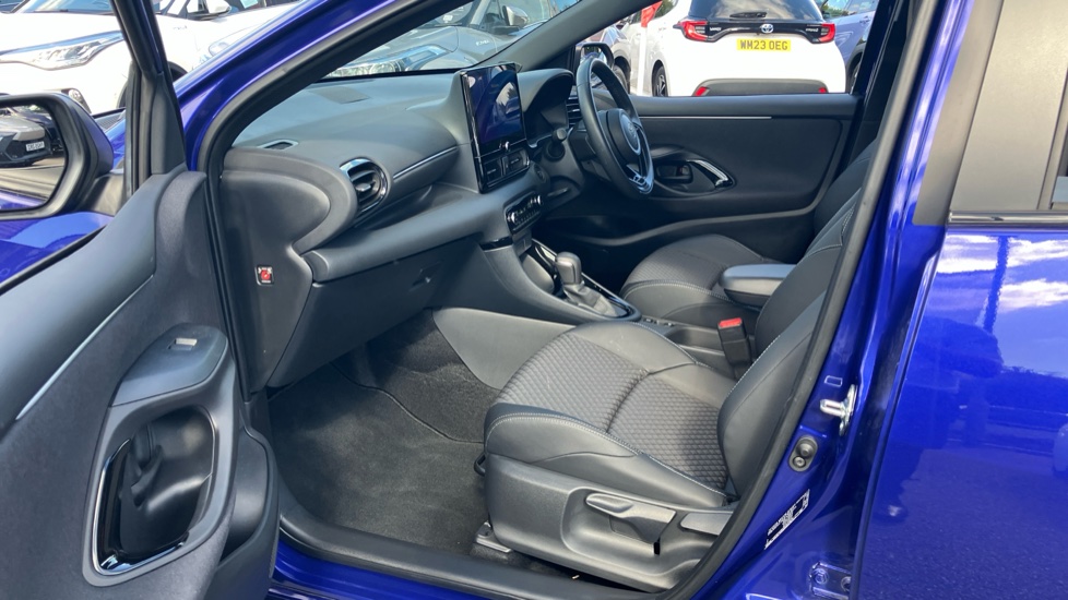 Toyota Yaris 1.5 Hybrid Excel 5dr CVT Hybrid Hatchback - Image 5