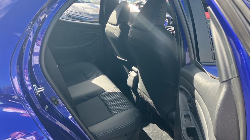 Toyota Yaris 1.5 Hybrid Excel 5dr CVT Hybrid Hatchback - Image 8