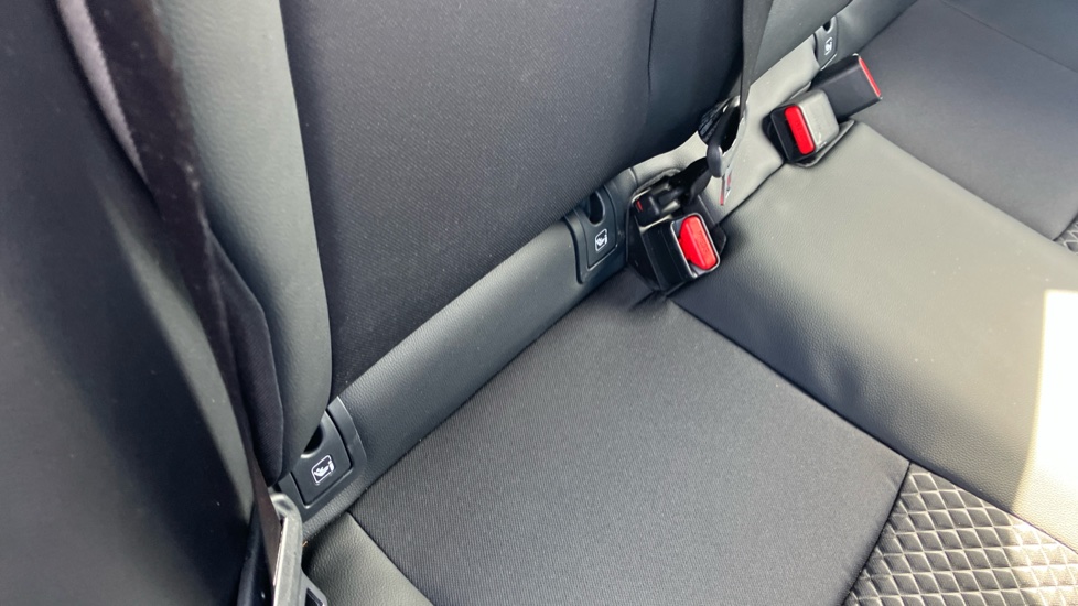 Toyota Yaris 1.5 Hybrid Excel 5dr CVT Hybrid Hatchback - Image 14