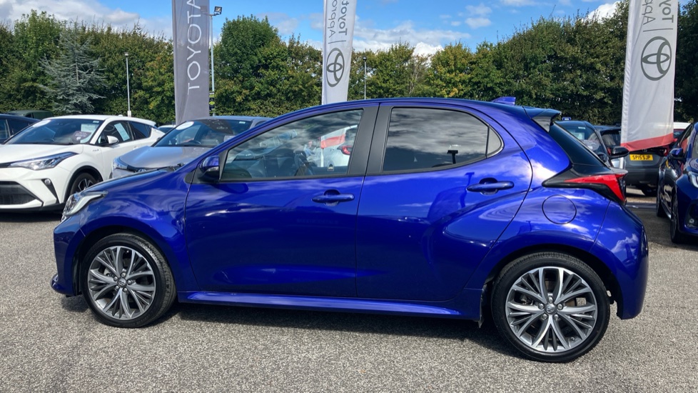 Toyota Yaris 1.5 Hybrid Excel 5dr CVT Hybrid Hatchback - Image 24