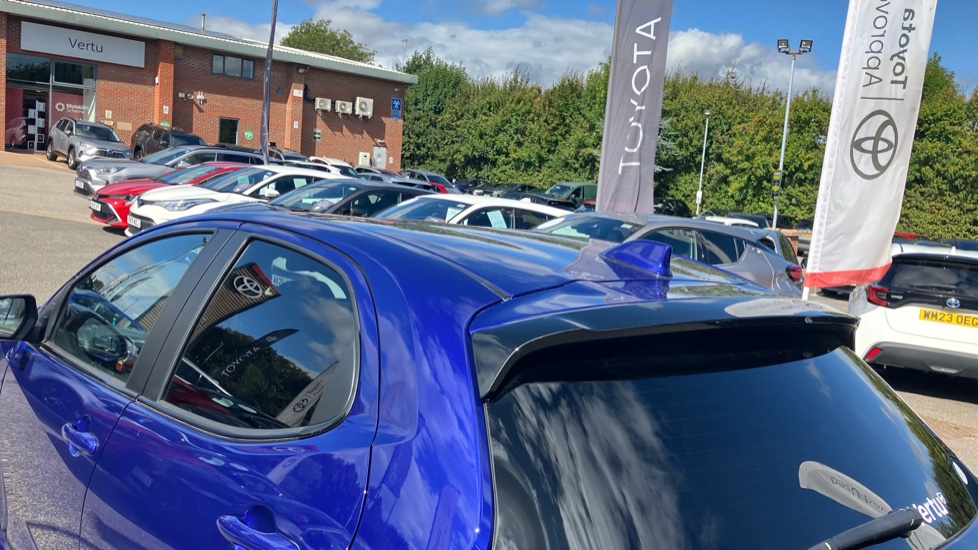 Toyota Yaris 1.5 Hybrid Excel 5dr CVT Hybrid Hatchback - Image 35