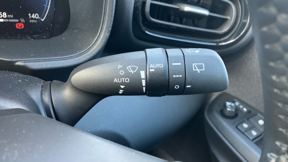 Toyota Yaris 1.5 Hybrid Excel 5dr CVT Hybrid Hatchback - Image 36