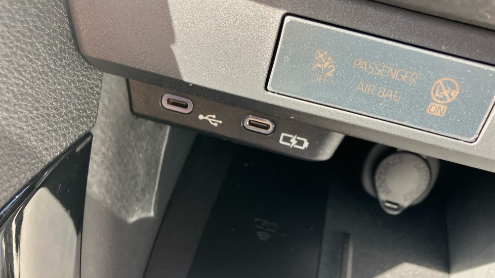 Toyota Yaris 1.5 Hybrid Excel 5dr CVT Hybrid Hatchback - Image 39