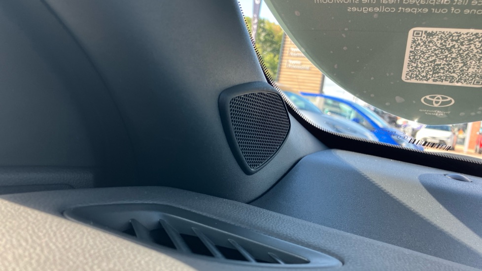 Toyota Yaris 1.5 Hybrid Excel 5dr CVT Hybrid Hatchback - Image 42