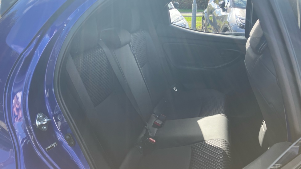 Toyota Yaris 1.5 Hybrid Excel 5dr CVT Hybrid Hatchback - Image 63