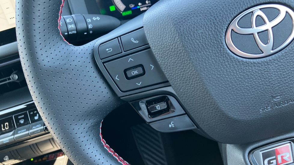 Toyota C-HR 2.0 PHEV GR Sport 5dr CVT Hatchback - Image 43