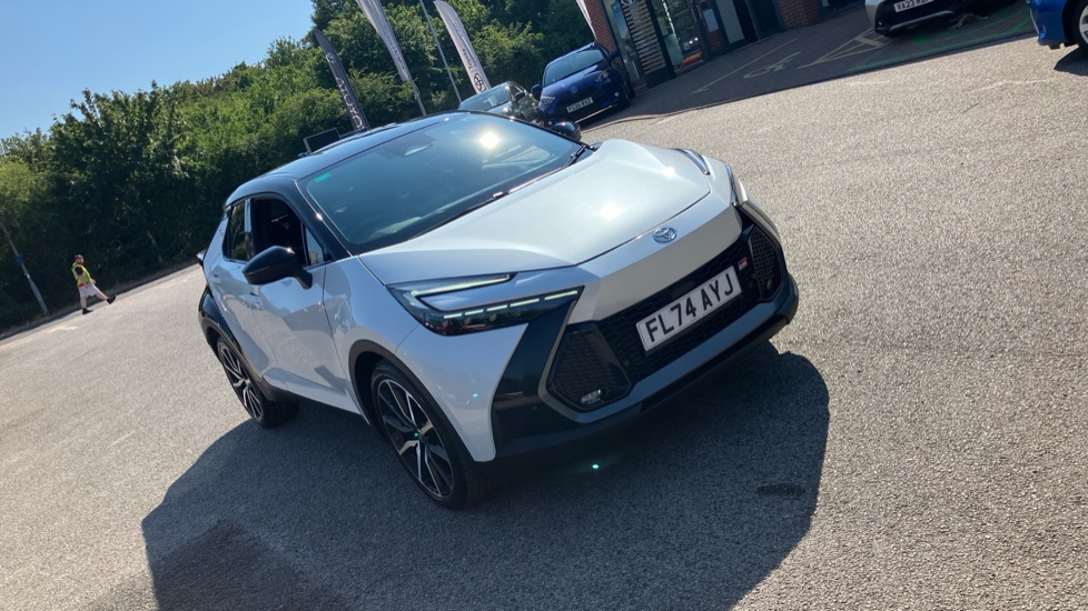 Toyota C-HR 2.0 PHEV GR Sport 5dr CVT Hatchback - Image 55