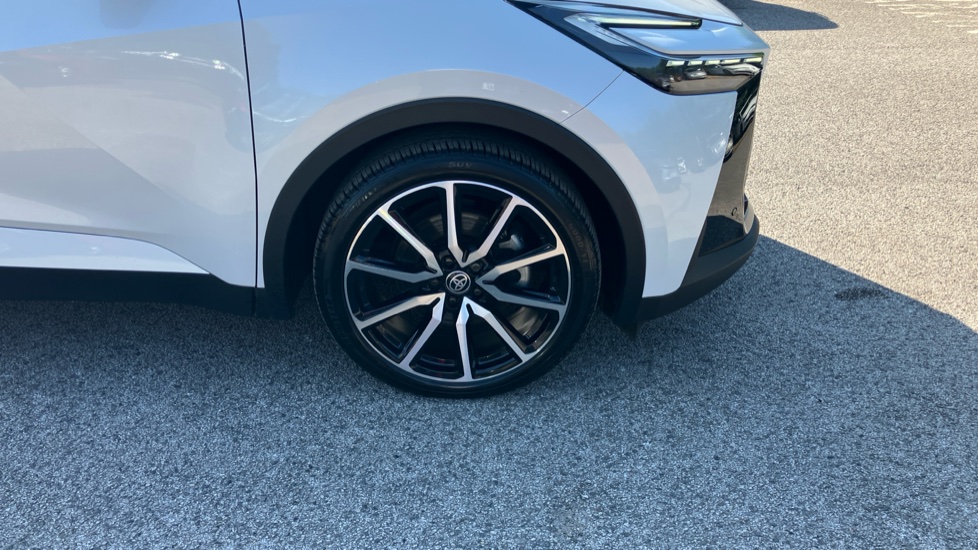 Toyota C-HR 2.0 PHEV GR Sport 5dr CVT Hatchback - Image 59