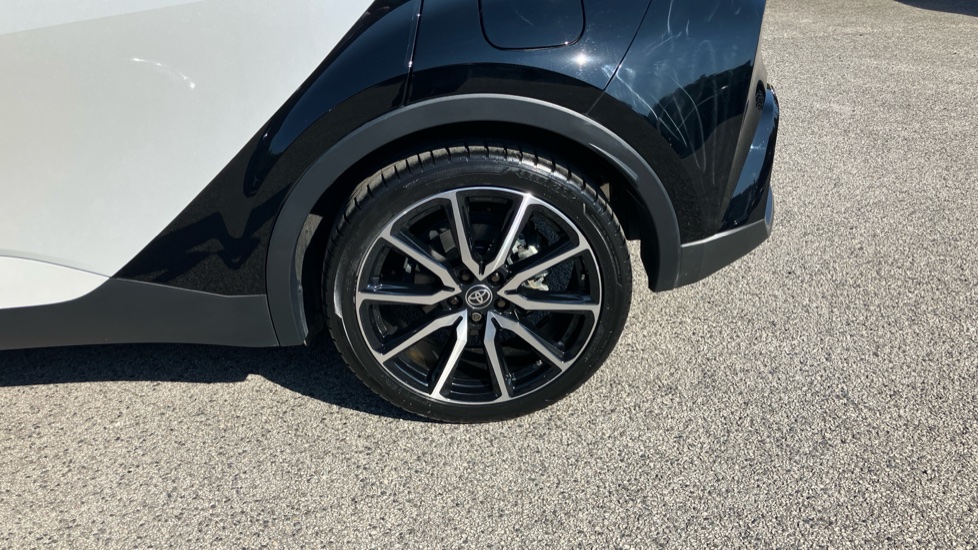Toyota C-HR 2.0 PHEV GR Sport 5dr CVT Hatchback - Image 61