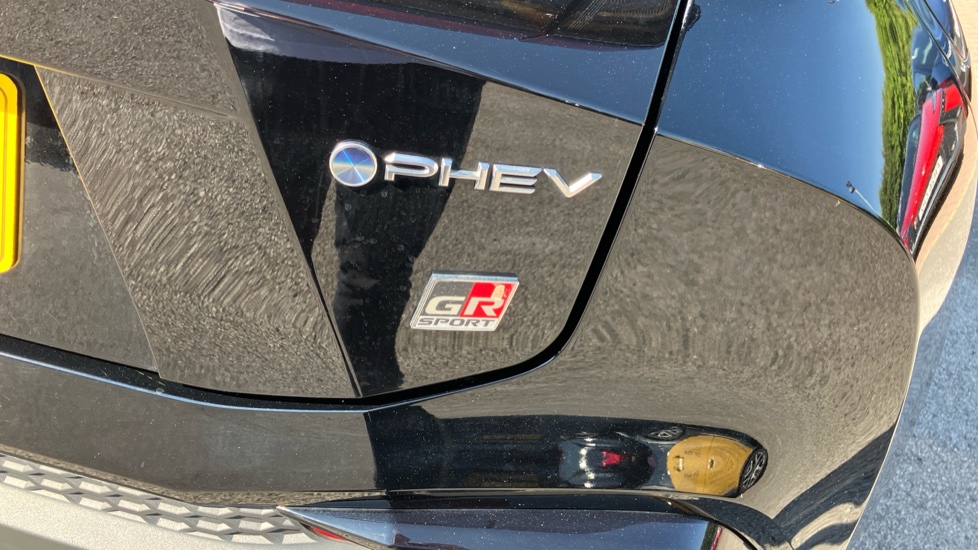 Toyota C-HR 2.0 PHEV GR Sport 5dr CVT Hatchback - Image 62