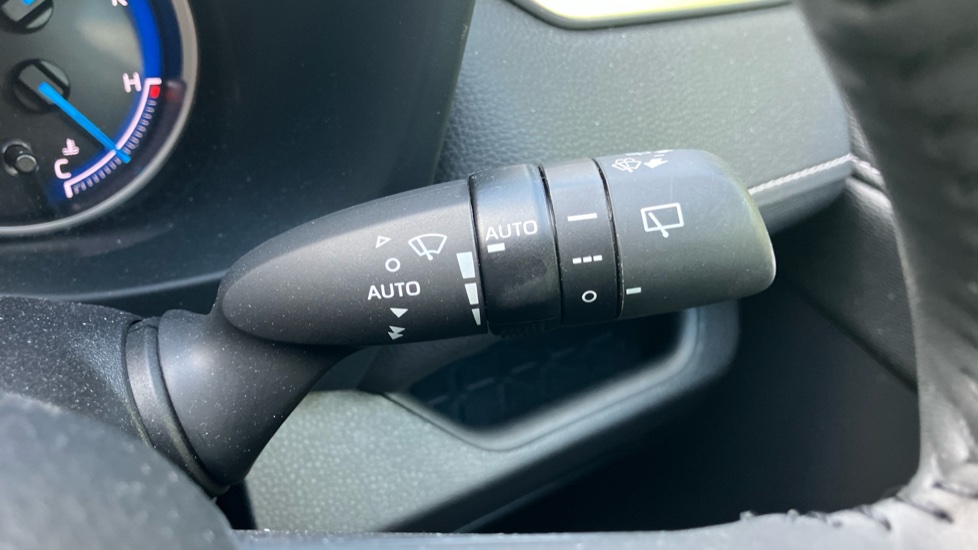 Toyota RAV4 2.5 VVT-i Hybrid Black Edition 5dr CVT 2WD Hybrid Estate - Image 37