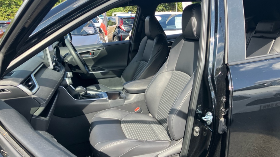 Toyota RAV4 2.5 VVT-i Hybrid Black Edition 5dr CVT 2WD Hybrid Estate - Image 68